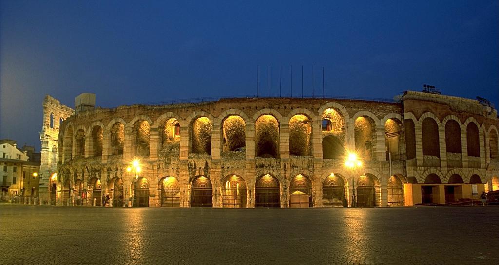 Corte Merighi Charming Rooms Verona Exterior foto