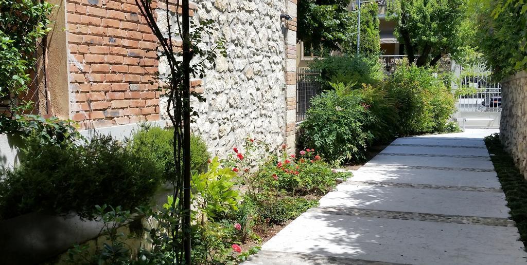 Corte Merighi Charming Rooms Verona Exterior foto